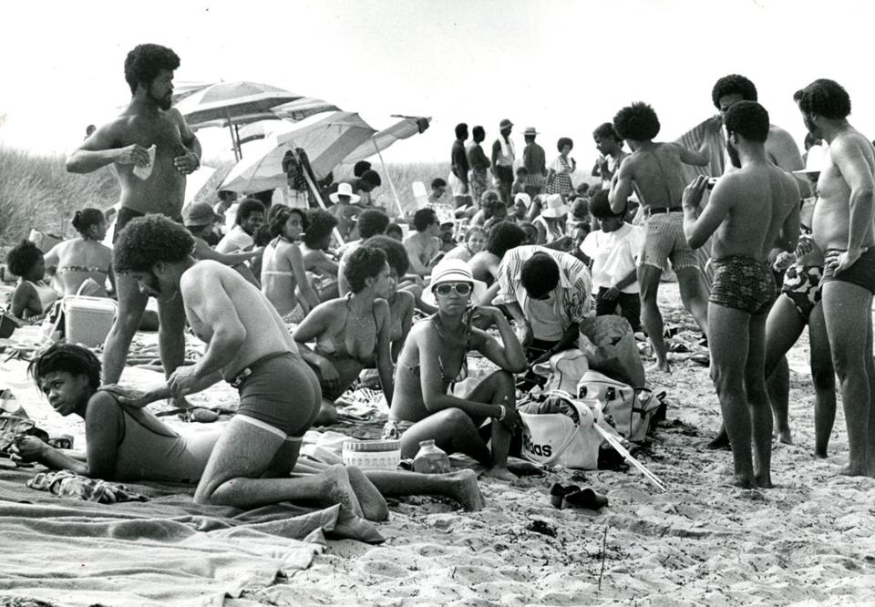 Black descendants of Bruce’s Beach owner could get Manhattan Beach land back under plan