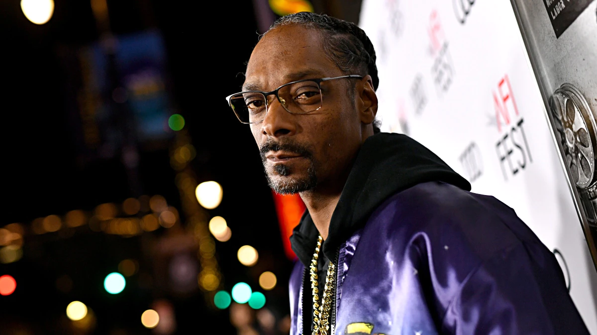 Snoop Dogg Is Back On Death Row Records, But As It’s Owner