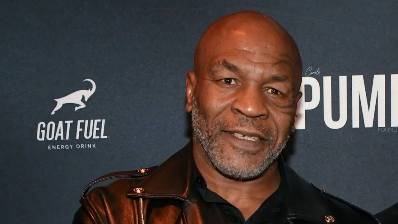 Mike Tyson Repeatedly Punches Man On Plane In The Face